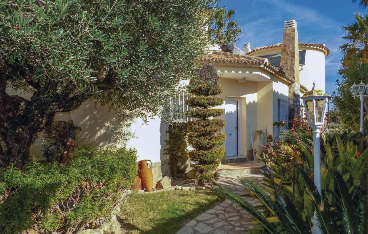 Beautiful Home In Oliva With Kitchen Exterior foto